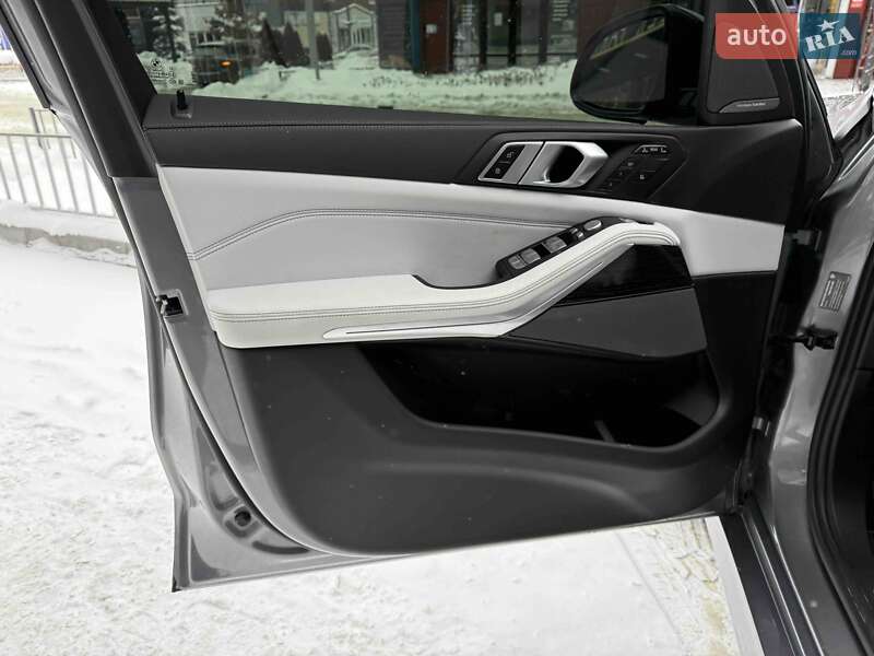 Внедорожник / Кроссовер BMW X7 2024 в Львове