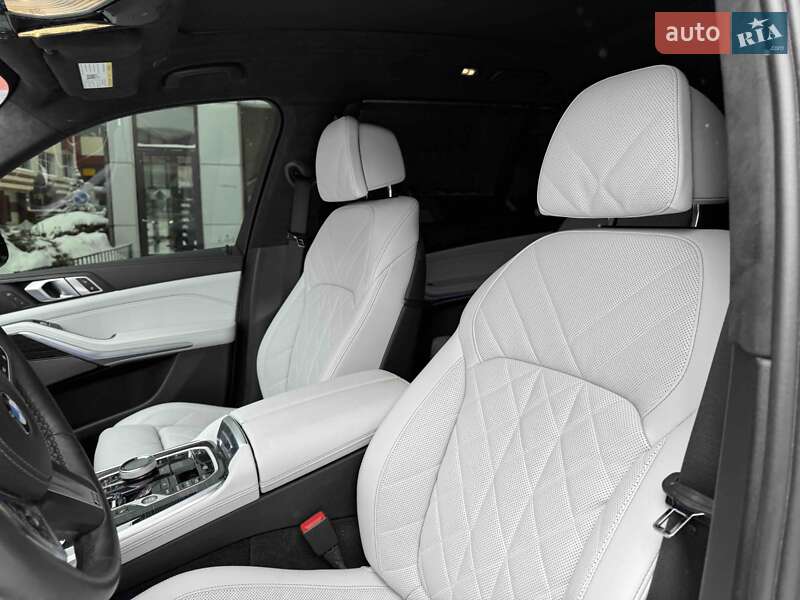 Внедорожник / Кроссовер BMW X7 2024 в Львове