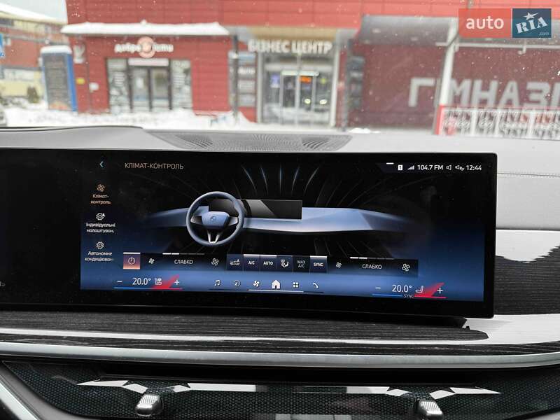 Внедорожник / Кроссовер BMW X7 2024 в Львове