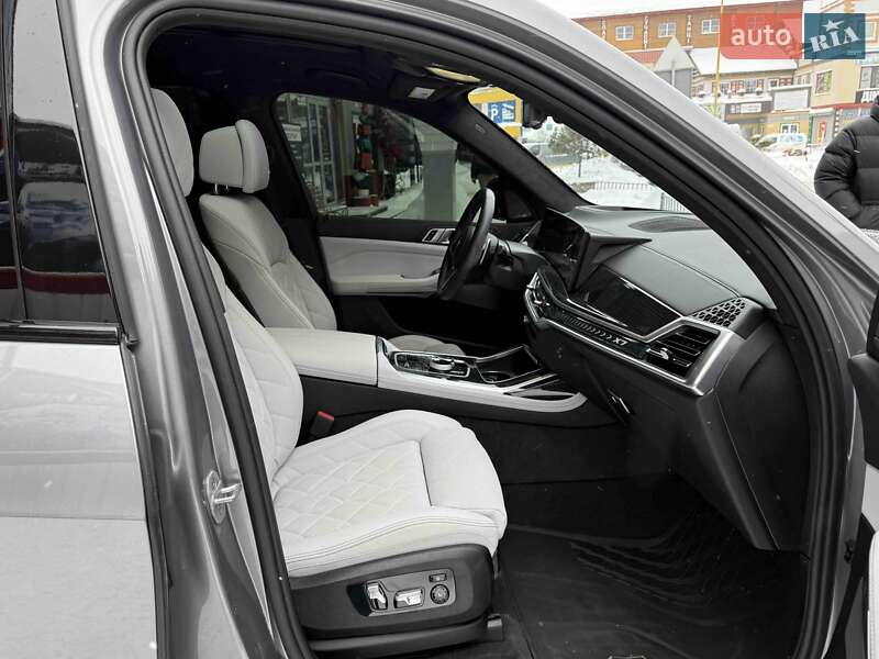 Внедорожник / Кроссовер BMW X7 2024 в Львове