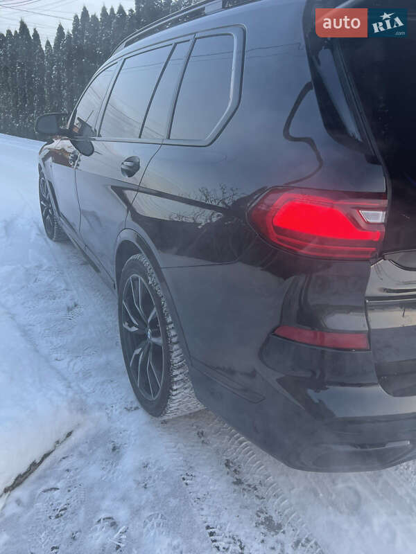 Внедорожник / Кроссовер BMW X7 2022 в Киеве