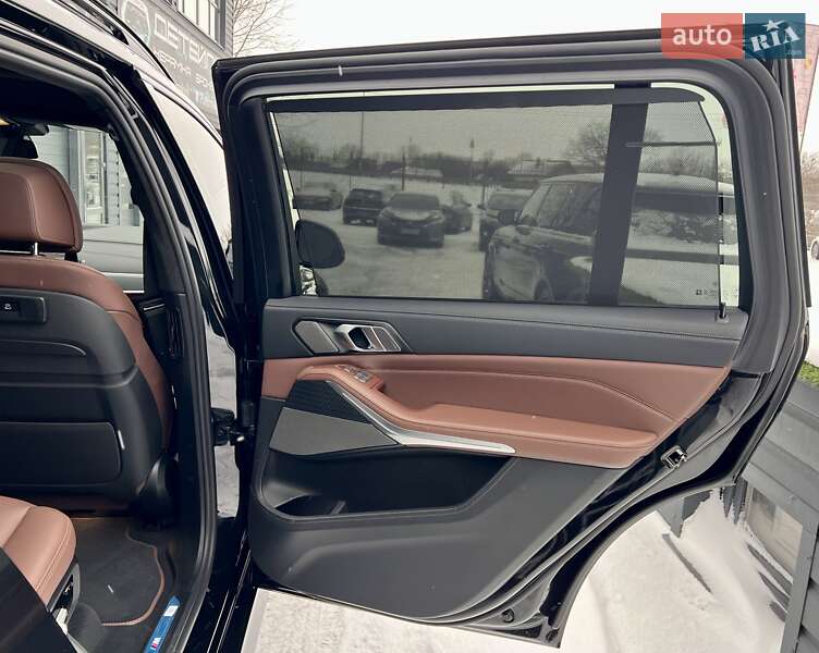 Внедорожник / Кроссовер BMW X7 2022 в Киеве