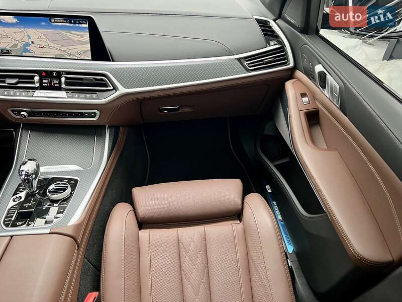 Внедорожник / Кроссовер BMW X7 2022 в Киеве