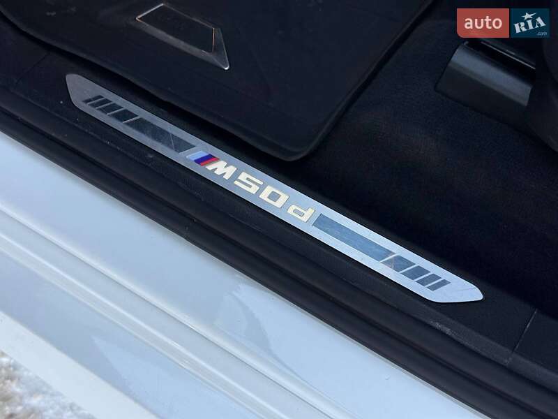 Внедорожник / Кроссовер BMW X7 2022 в Хмельницком