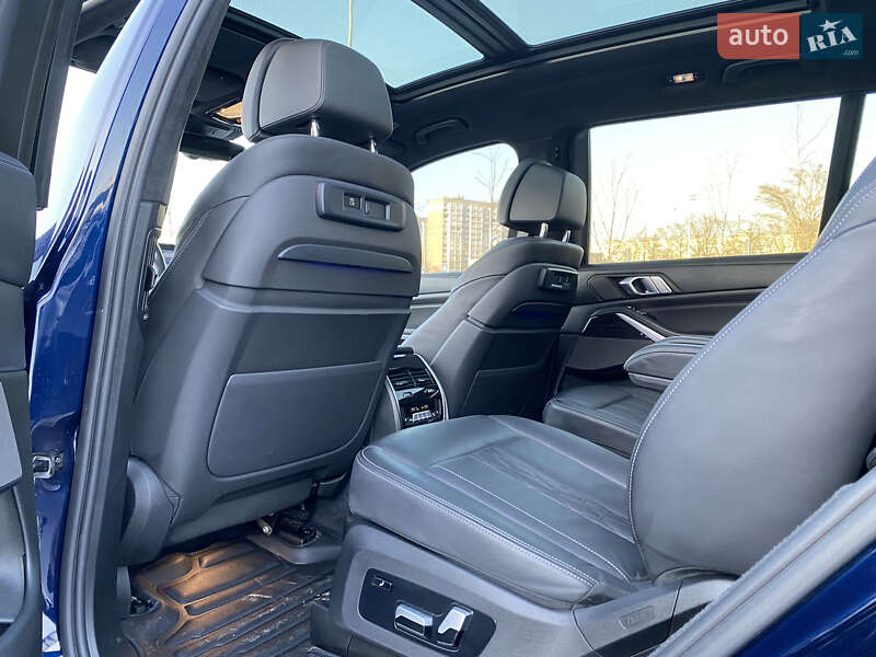 Внедорожник / Кроссовер BMW X7 2020 в Киеве