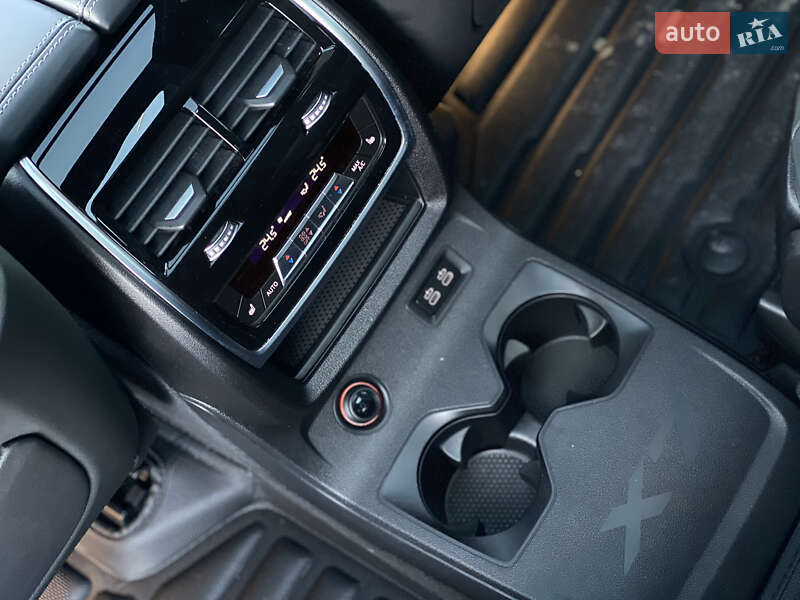 Внедорожник / Кроссовер BMW X7 2020 в Киеве