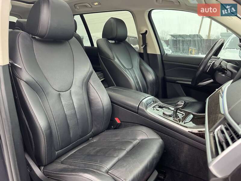 Внедорожник / Кроссовер BMW X7 2020 в Луцке