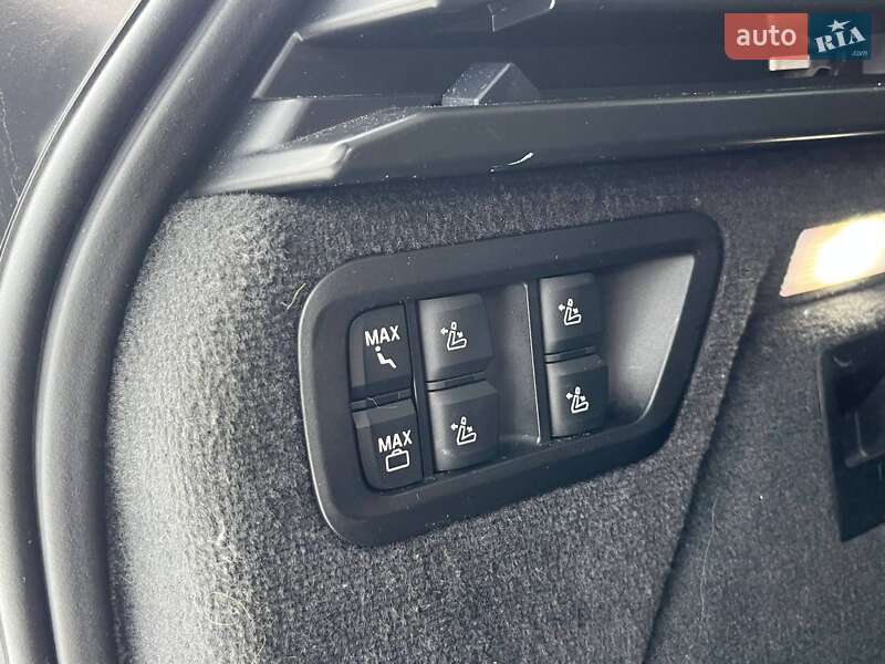 Внедорожник / Кроссовер BMW X7 2020 в Луцке