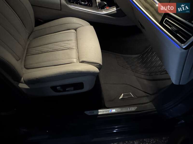 Внедорожник / Кроссовер BMW X7 2019 в Тернополе