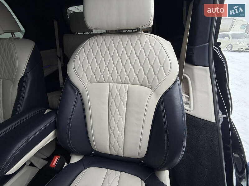 Внедорожник / Кроссовер BMW X7 2019 в Тернополе