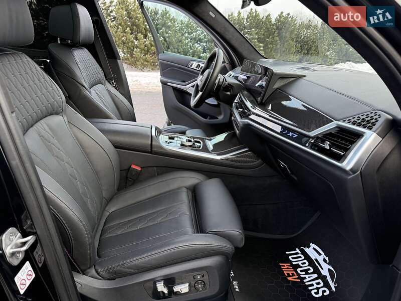 Внедорожник / Кроссовер BMW X7 2023 в Киеве