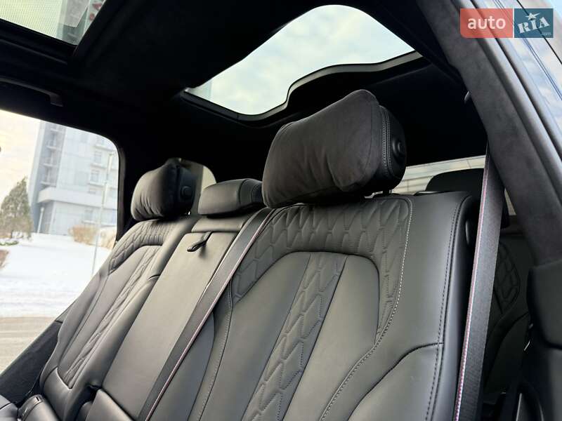 Внедорожник / Кроссовер BMW X7 2023 в Киеве