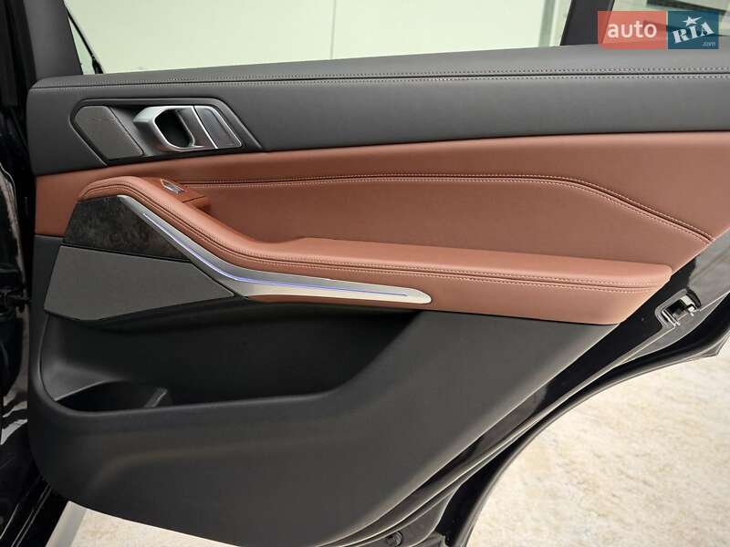 Внедорожник / Кроссовер BMW X7 2023 в Киеве