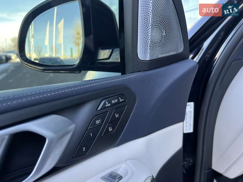 Внедорожник / Кроссовер BMW X7 2020 в Киеве