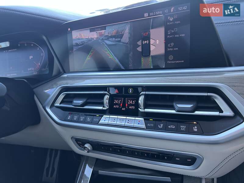 Внедорожник / Кроссовер BMW X7 2020 в Киеве