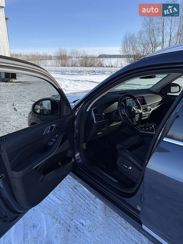 Позашляховик / Кросовер BMW X7 2020 в Києві