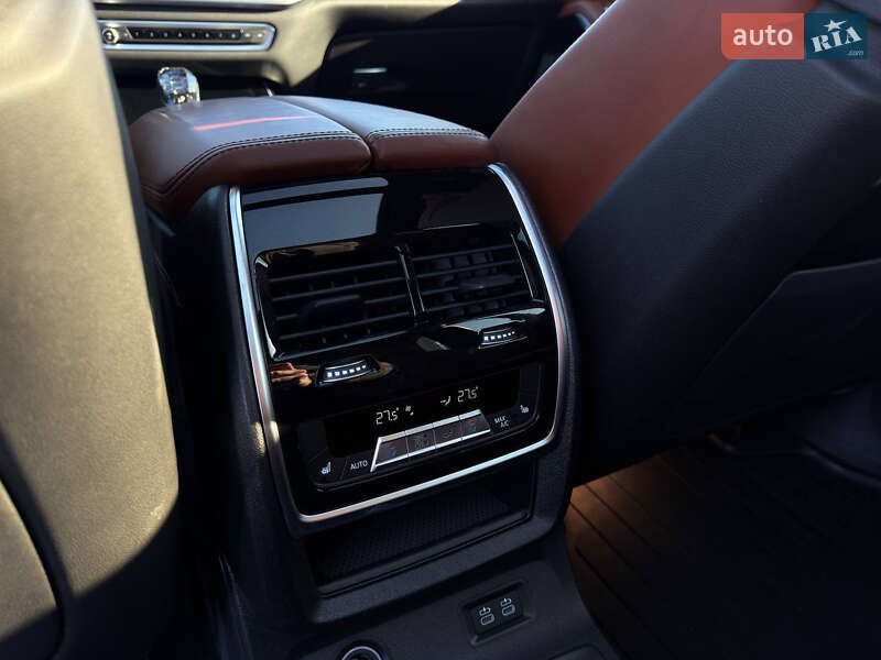 Внедорожник / Кроссовер BMW X7 2020 в Киеве