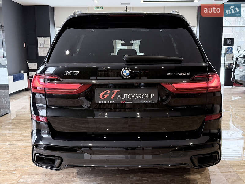 Внедорожник / Кроссовер BMW X7 2021 в Киеве