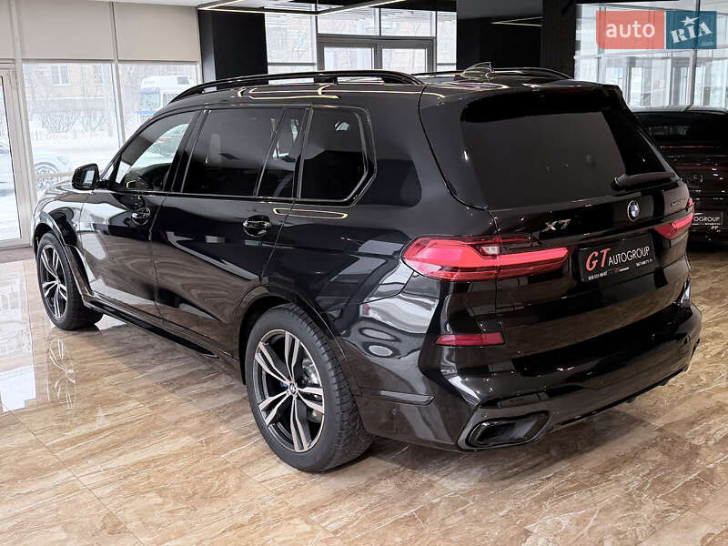 Внедорожник / Кроссовер BMW X7 2021 в Киеве