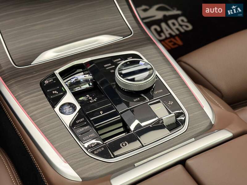 Внедорожник / Кроссовер BMW X7 2023 в Киеве