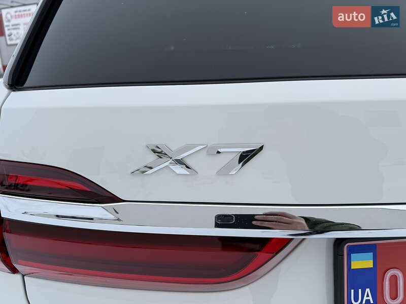 Внедорожник / Кроссовер BMW X7 2019 в Луцке