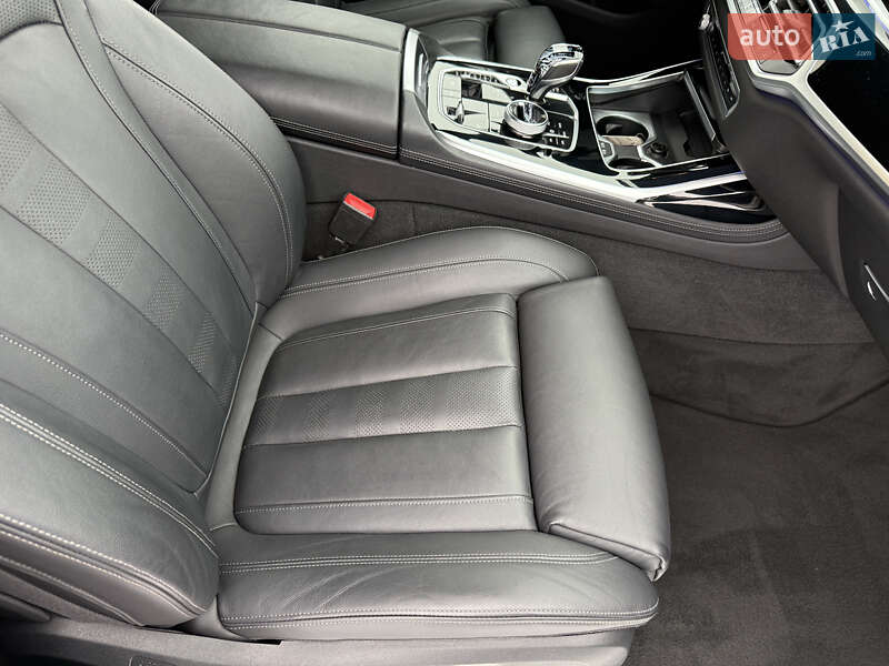 Внедорожник / Кроссовер BMW X7 2019 в Луцке