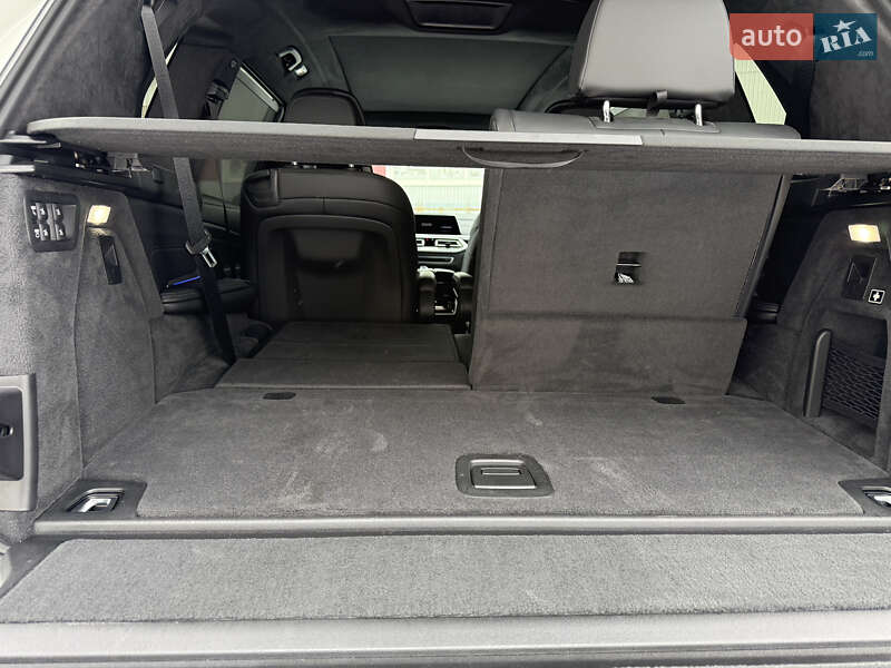 Внедорожник / Кроссовер BMW X7 2019 в Луцке