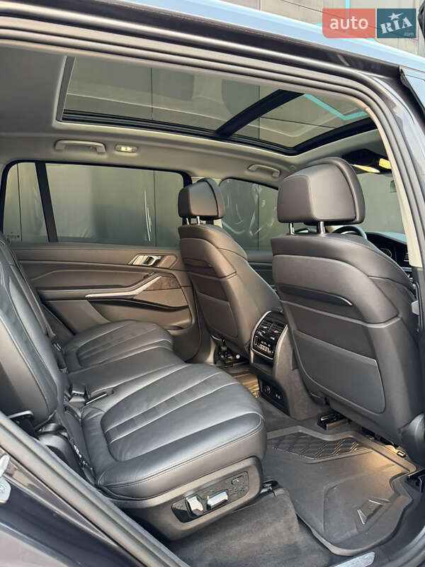 Позашляховик / Кросовер BMW X7 2019 в Дніпрі фото 47 Позашляховик / Кросовер BMW X7 2019 в Дніпрі