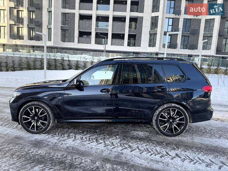 Внедорожник / Кроссовер BMW X7 2022 в Киеве