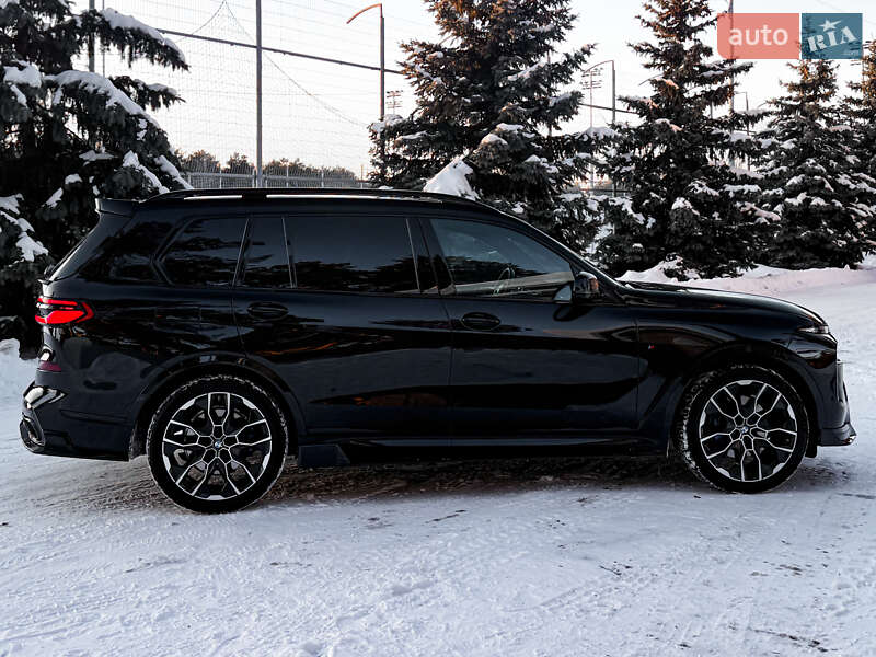 Внедорожник / Кроссовер BMW X7 2022 в Киеве