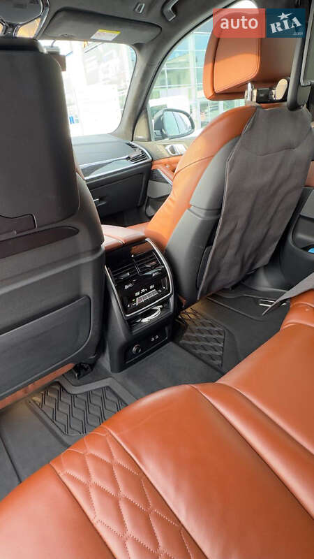 Внедорожник / Кроссовер BMW X7 2021 в Ивано-Франковске фото 12 Внедорожник / Кроссовер BMW X7 2021 в Ивано-Франковске