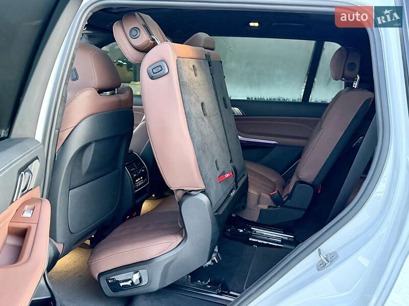 Позашляховик / Кросовер BMW X7 2022 в Києві фото 74 Позашляховик / Кросовер BMW X7 2022 в Києві
