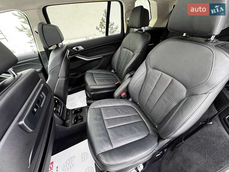 Внедорожник / Кроссовер BMW X7 2019 в Луцке