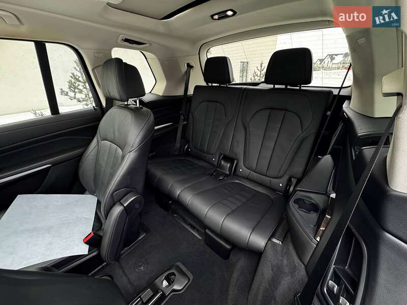 Внедорожник / Кроссовер BMW X7 2019 в Луцке