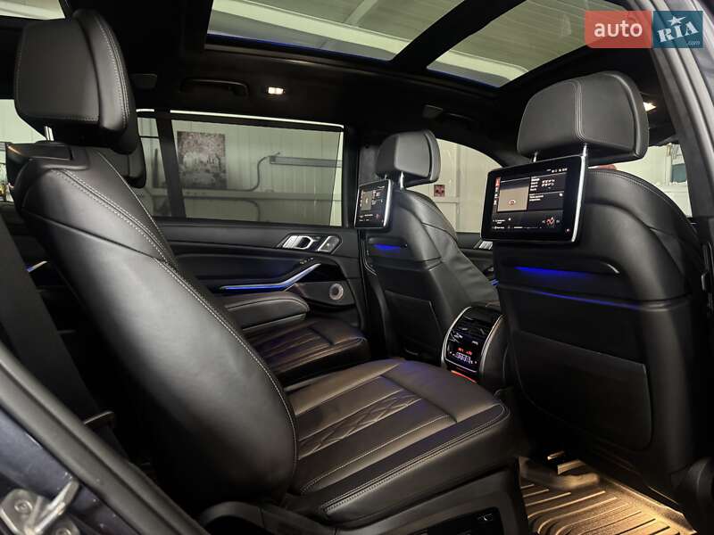 Внедорожник / Кроссовер BMW X7 2020 в Тернополе