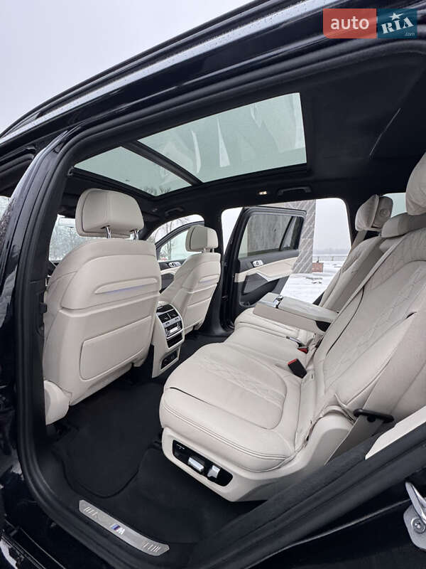 Внедорожник / Кроссовер BMW X7 2020 в Киеве