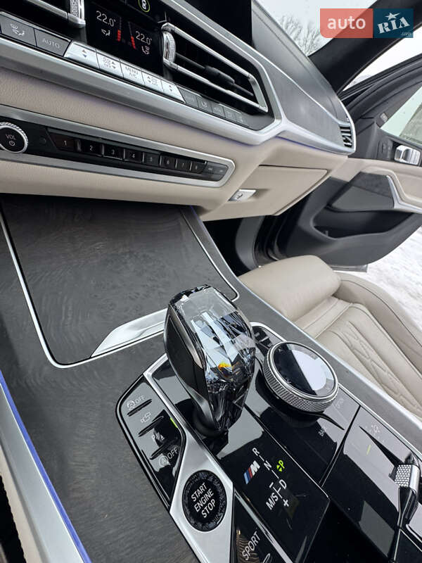 Внедорожник / Кроссовер BMW X7 2020 в Киеве