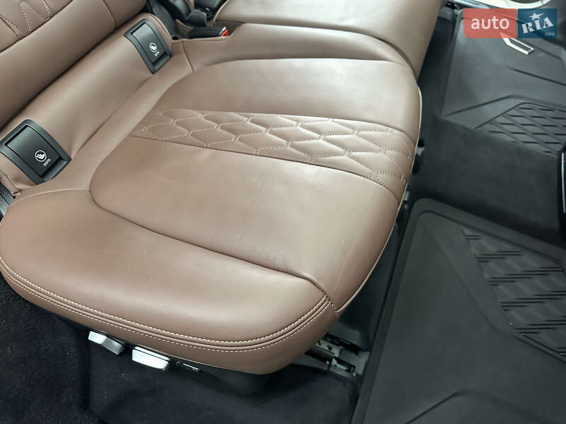 Позашляховик / Кросовер BMW X7 2022 в Києві