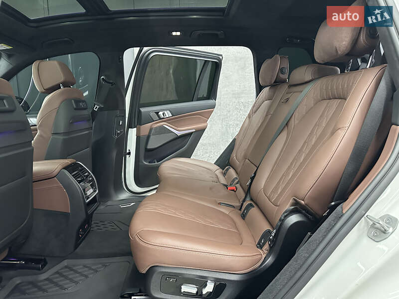Позашляховик / Кросовер BMW X7 2022 в Києві