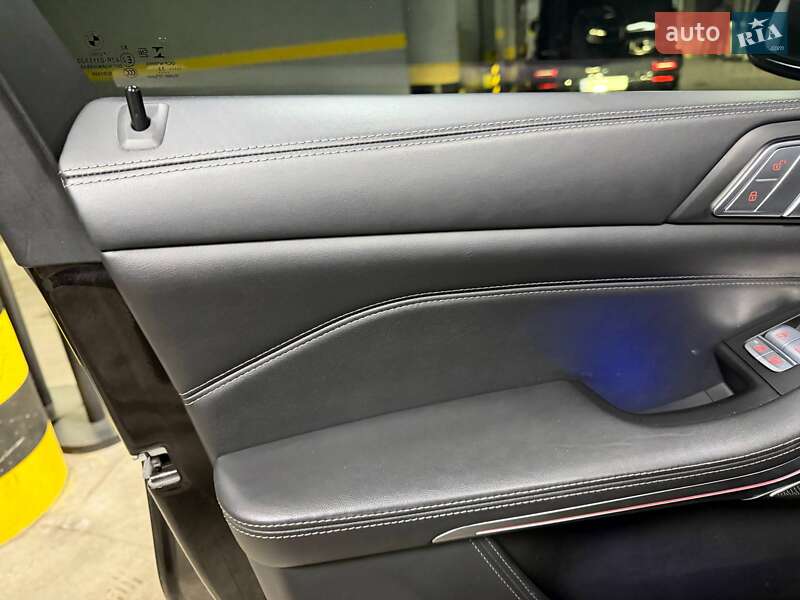 Внедорожник / Кроссовер BMW X7 2022 в Киеве