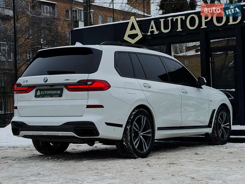 Внедорожник / Кроссовер BMW X7 2022 в Киеве