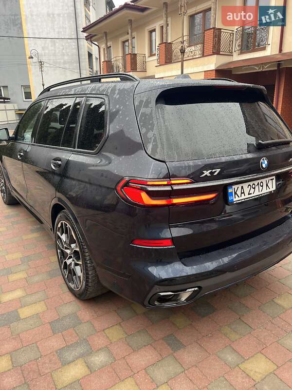 Внедорожник / Кроссовер BMW X7 2023 в Ужгороде