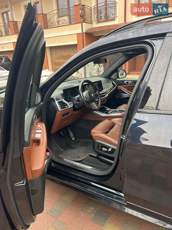 Внедорожник / Кроссовер BMW X7 2023 в Ужгороде