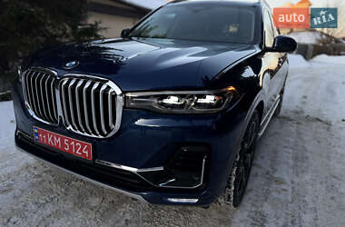 Внедорожник / Кроссовер BMW X7 2021 в Киеве
