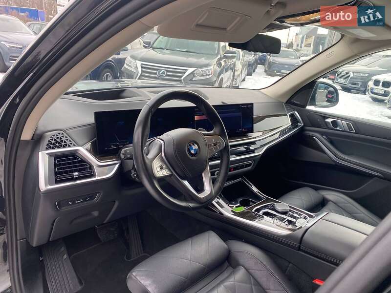 Внедорожник / Кроссовер BMW X7 2023 в Львове