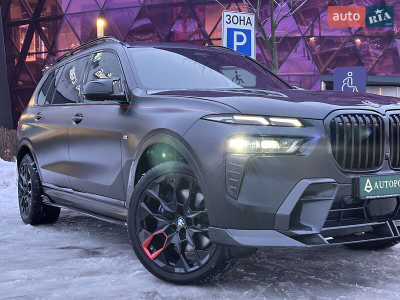 Позашляховик / Кросовер BMW X7 2023 в Києві