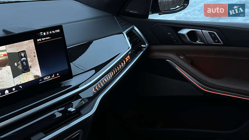 Позашляховик / Кросовер BMW X7 2023 в Києві