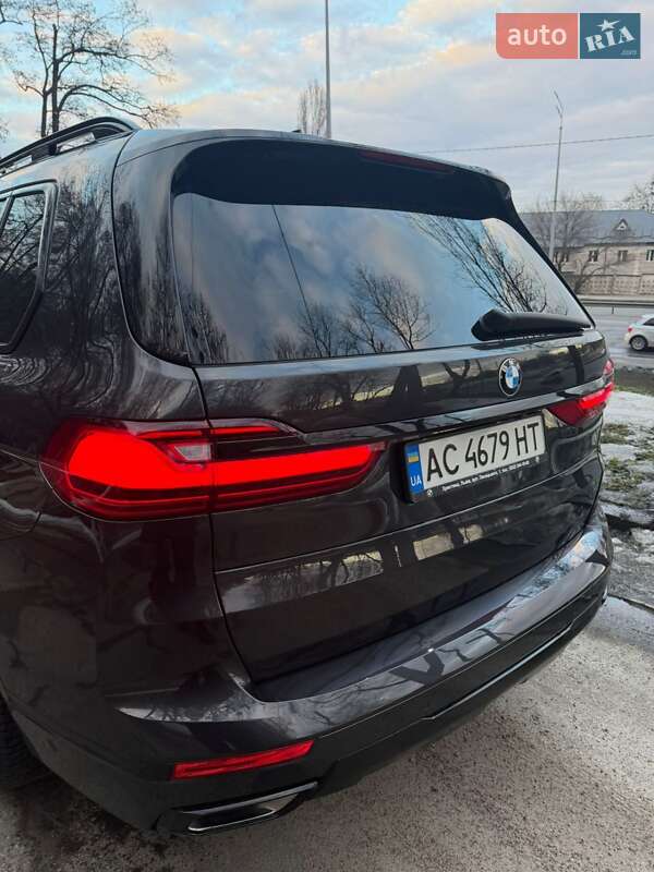 Позашляховик / Кросовер BMW X7 2020 в Києві
