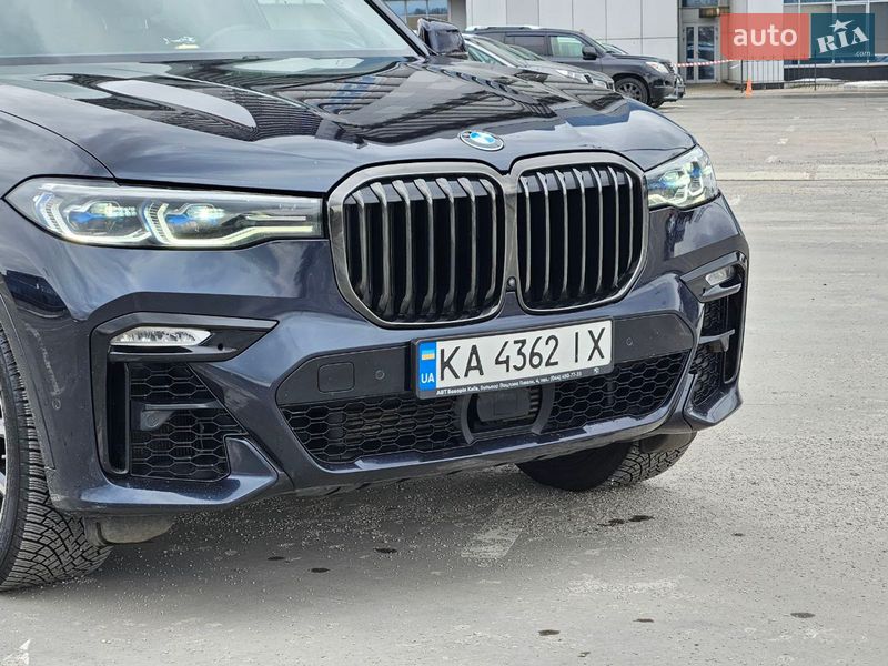 Внедорожник / Кроссовер BMW X7 2022 в Киеве