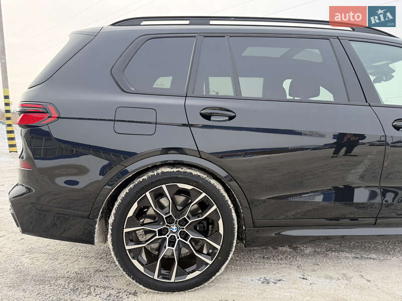Внедорожник / Кроссовер BMW X7 2024 в Луцке